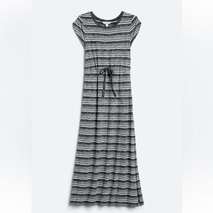 Market & Spruce Black and White Striped Short Sleeve Tee